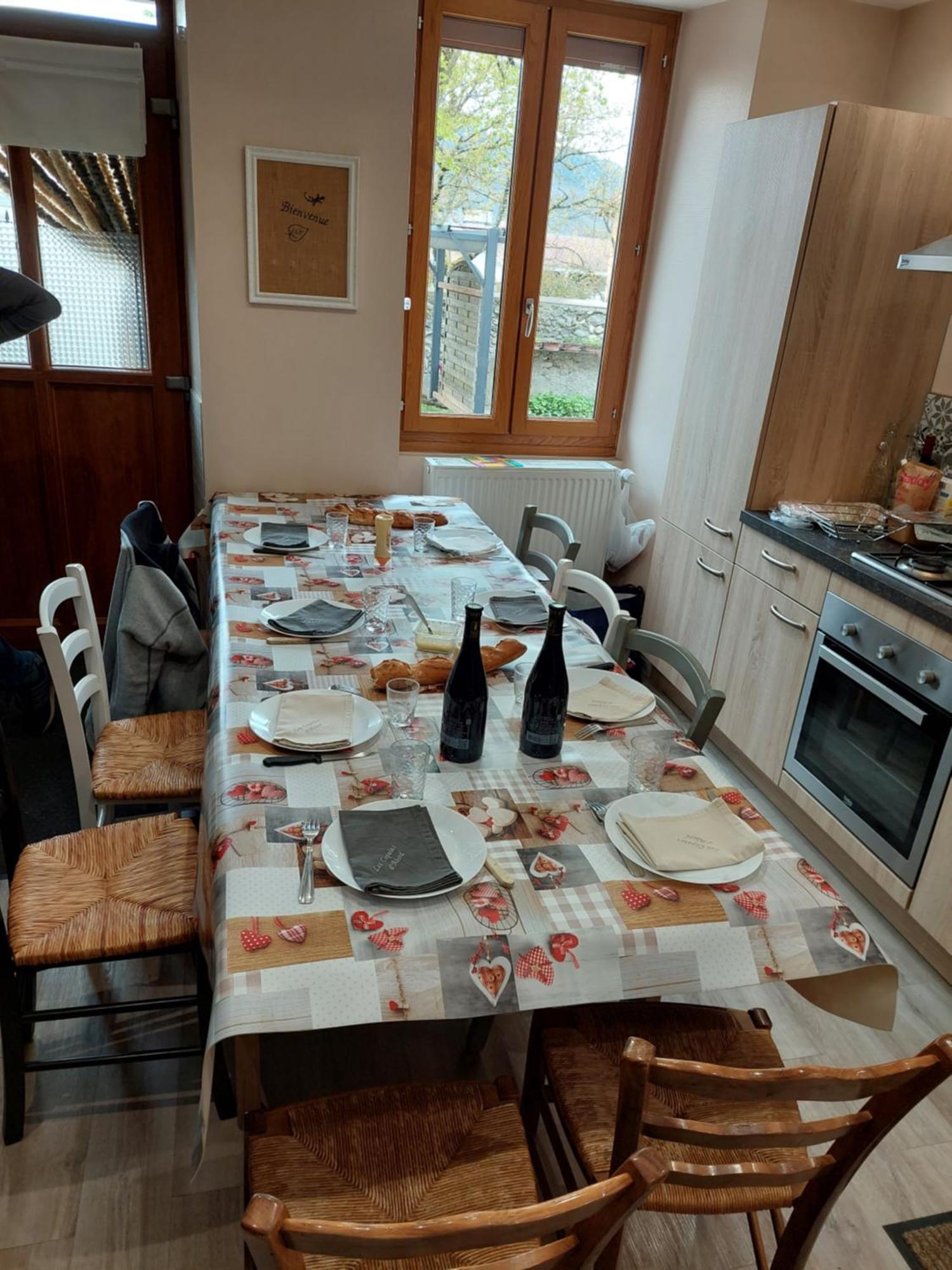 Les Copains D'Abord Villa Beaucroissant Buitenkant foto