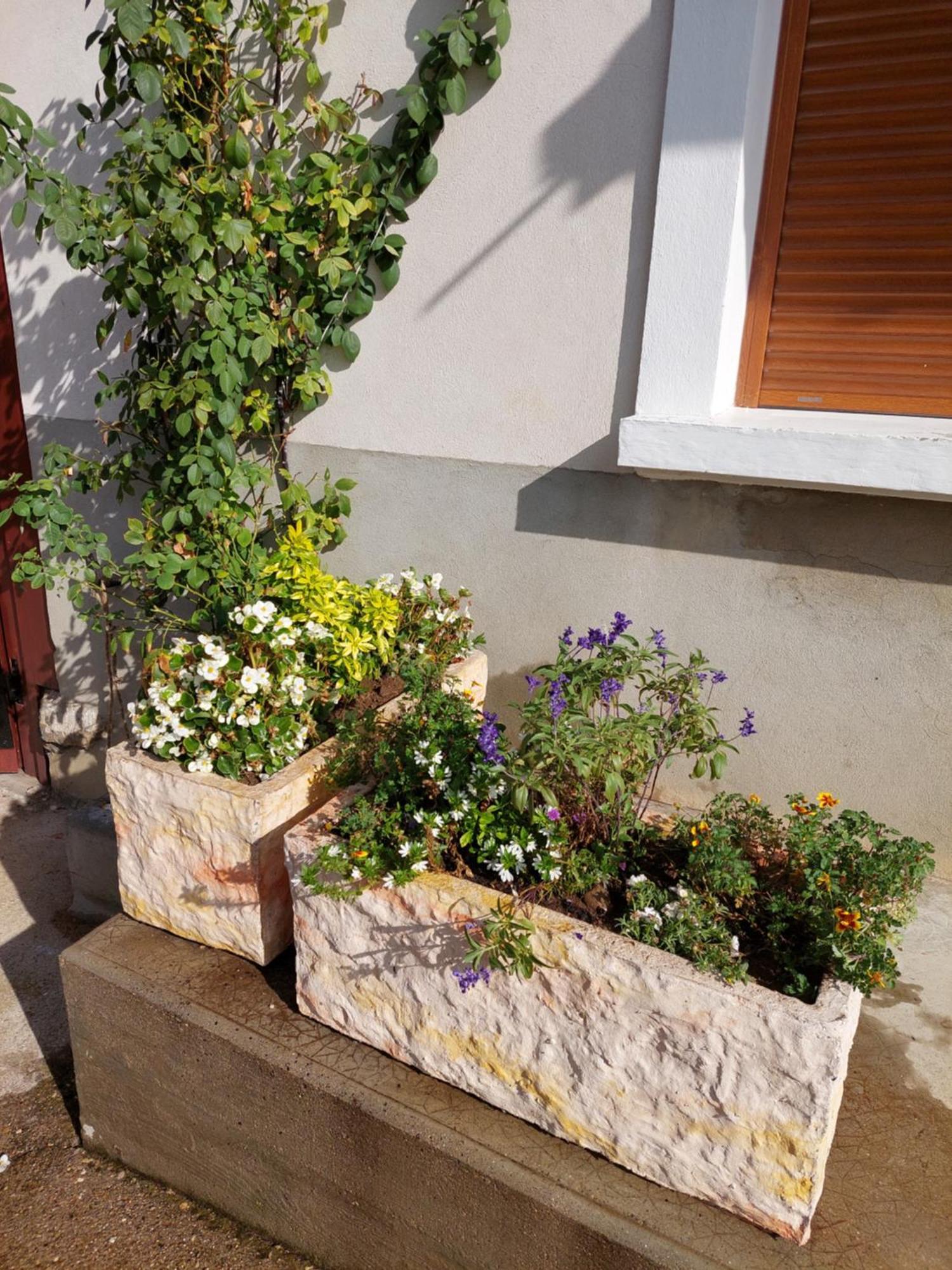 Les Copains D'Abord Villa Beaucroissant Buitenkant foto